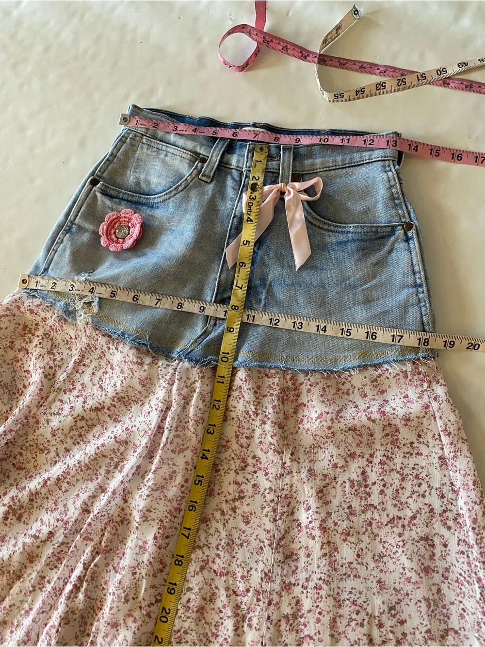 Wrangler Denim Jean Skirt Womens Size XS Handmade Upcycled OOAK Floral Waist 26 - Picture 9 of 13